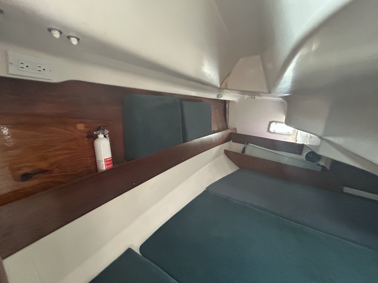 1996 Beneteau Oceanis 321