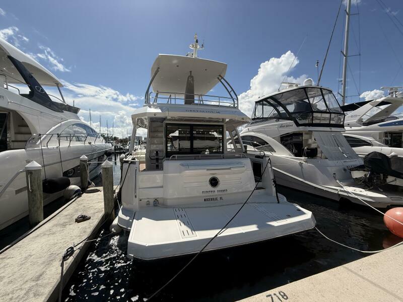 2024 Greenline 48 Fly Hybrid