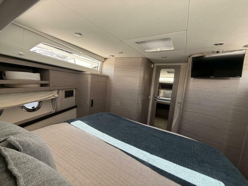 2024 Greenline 48 Fly Hybrid