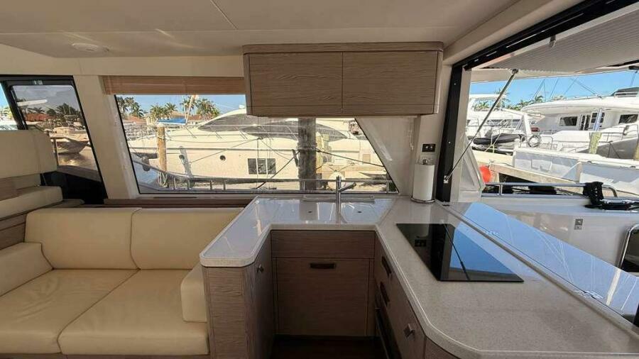 2024 Greenline 48 Fly Hybrid