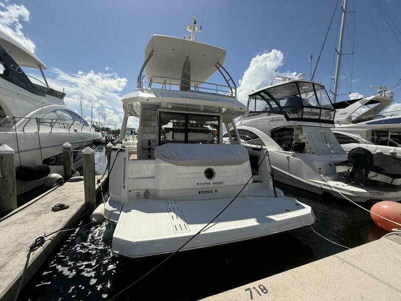 2024 Greenline 48 Fly Hybrid