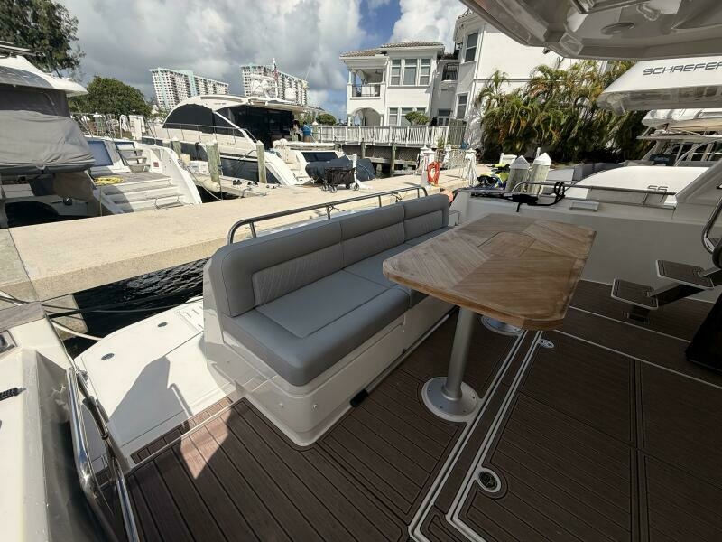 2024 Greenline 48 Fly Hybrid