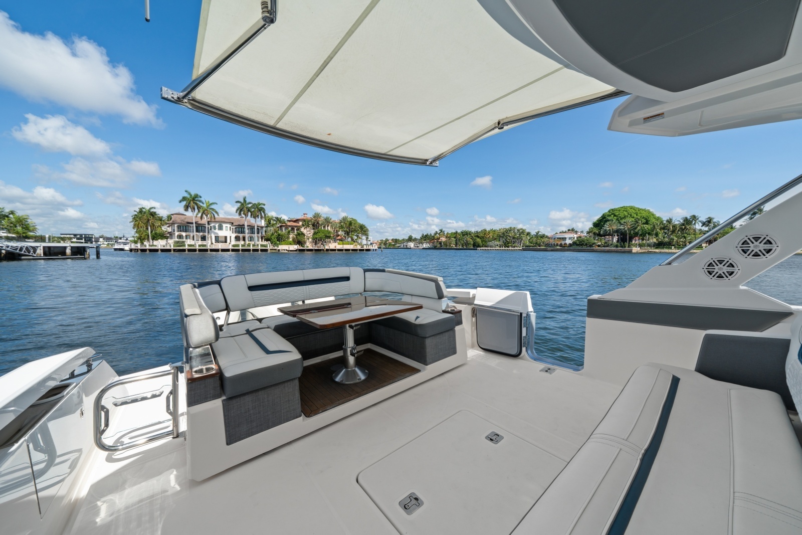 2020 Tiara Yachts 