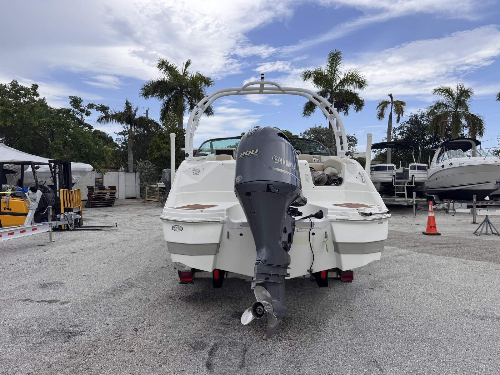 2018 NauticStar 243 DC