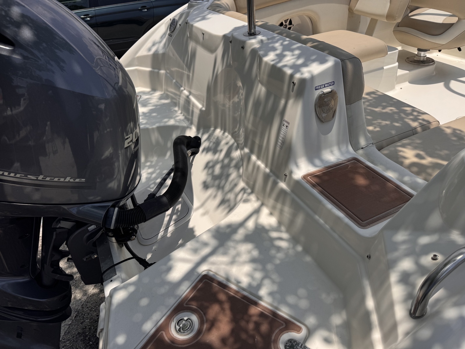 2018 NauticStar 243 DC