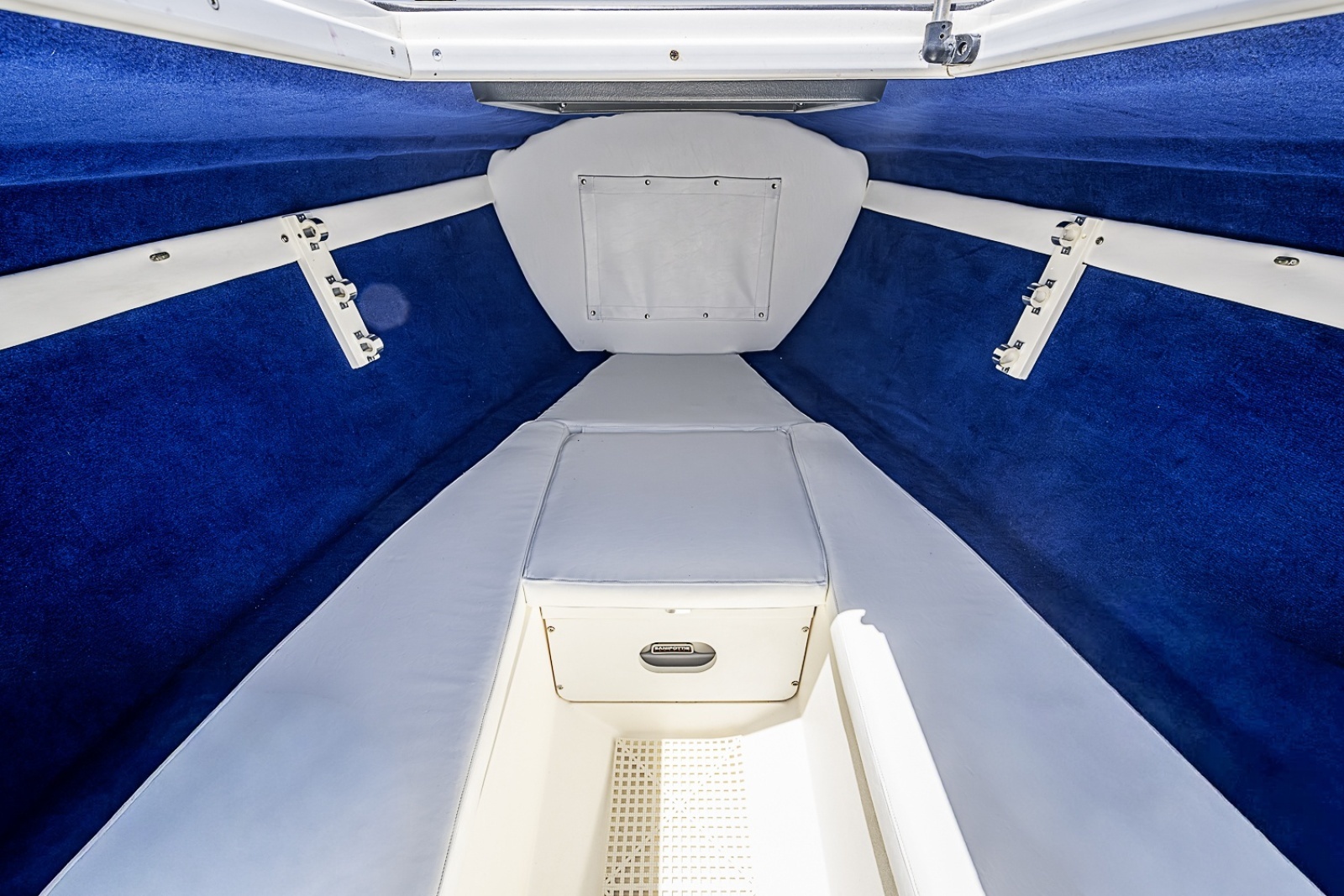 1995 Wellcraft Scarab 34