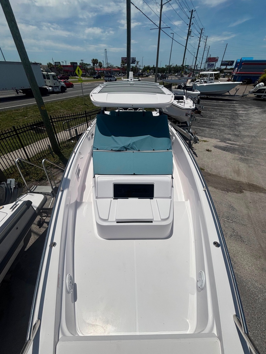 2024 Axopar 37 ST