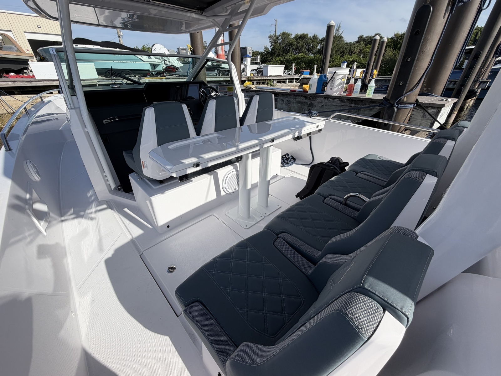 2024 Axopar 37 ST