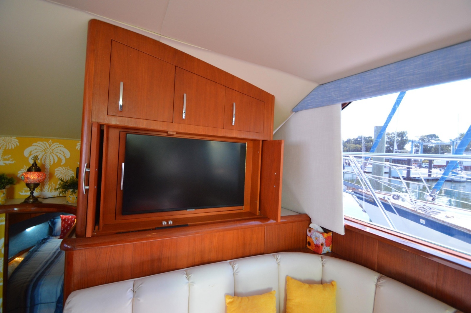 1995 Ocean Cockpit Motor Yacht