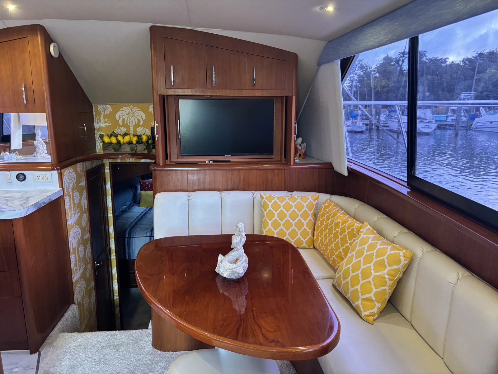 1995 Ocean Cockpit Motor Yacht