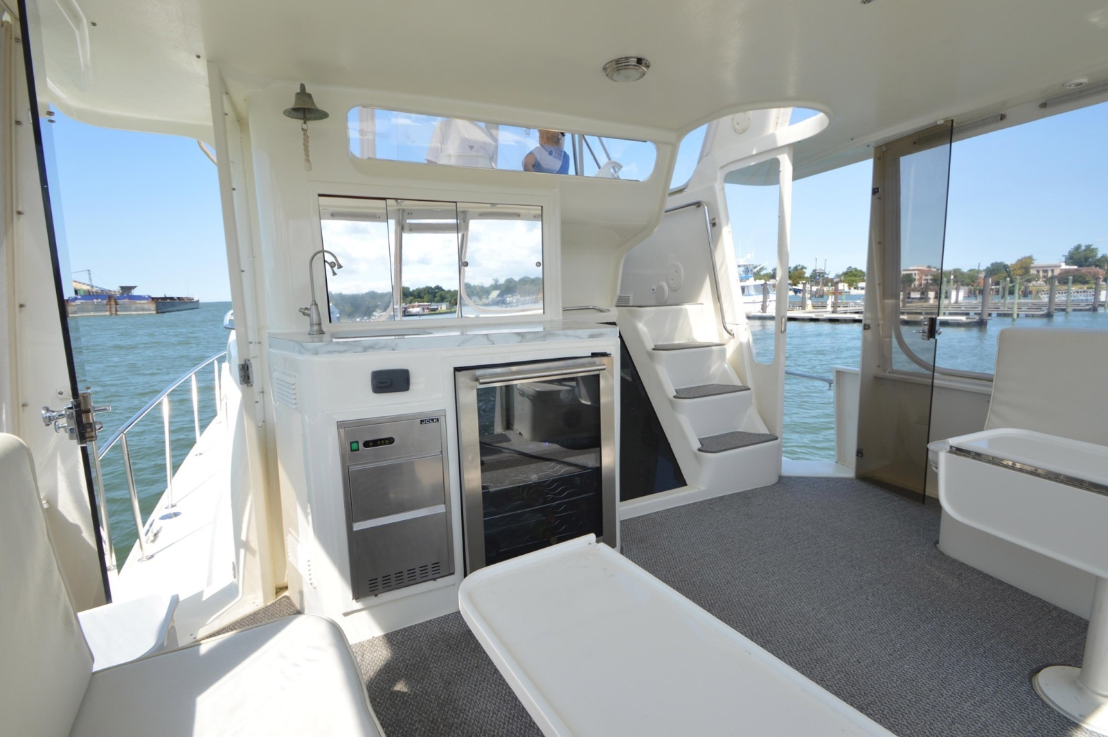 1995 Ocean Cockpit Motor Yacht