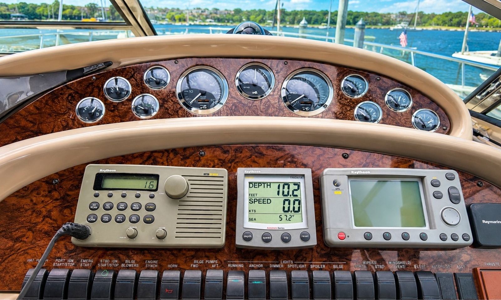 2001 Sea Ray 380 Sundancer