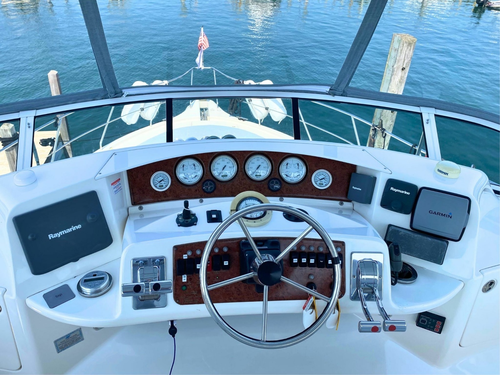 2003 Silverton 39 Motor Yacht