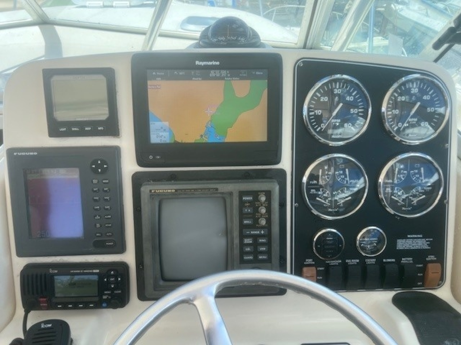 Helm Instruments