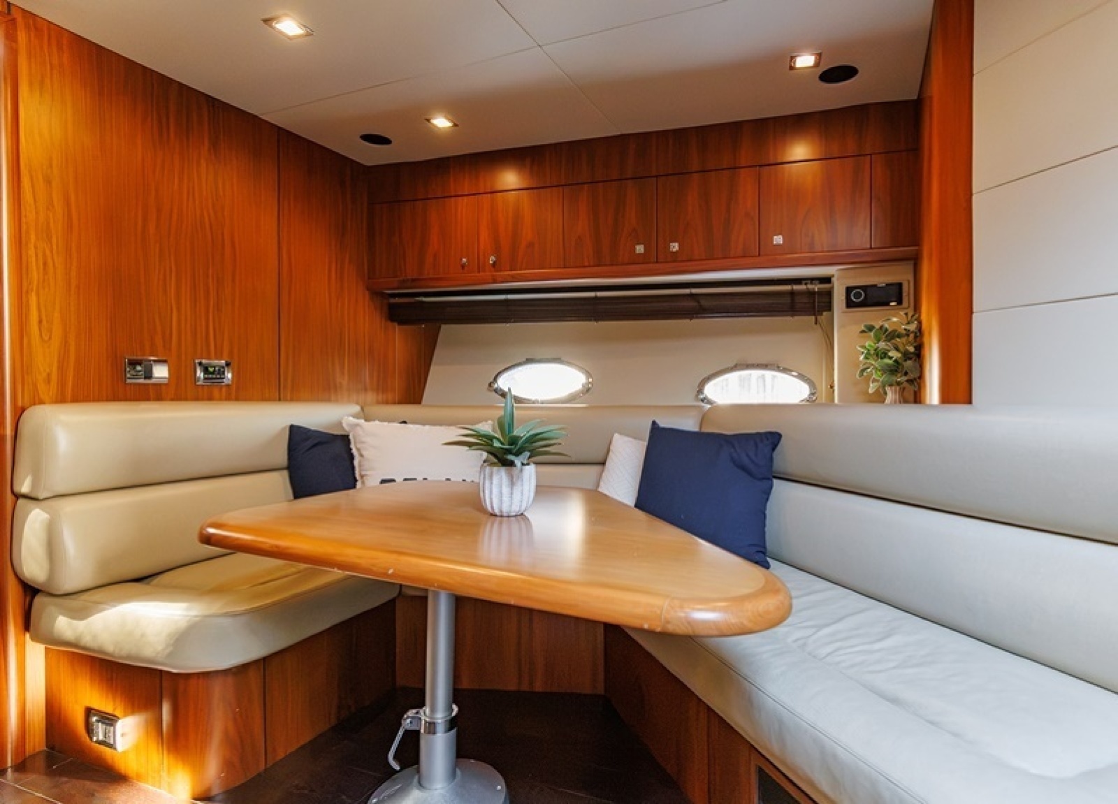 2009 Sunseeker Predator — 62 Sunseeker Predator