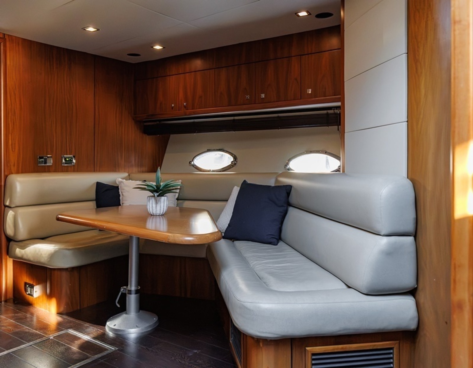 62 Sunseeker Predator