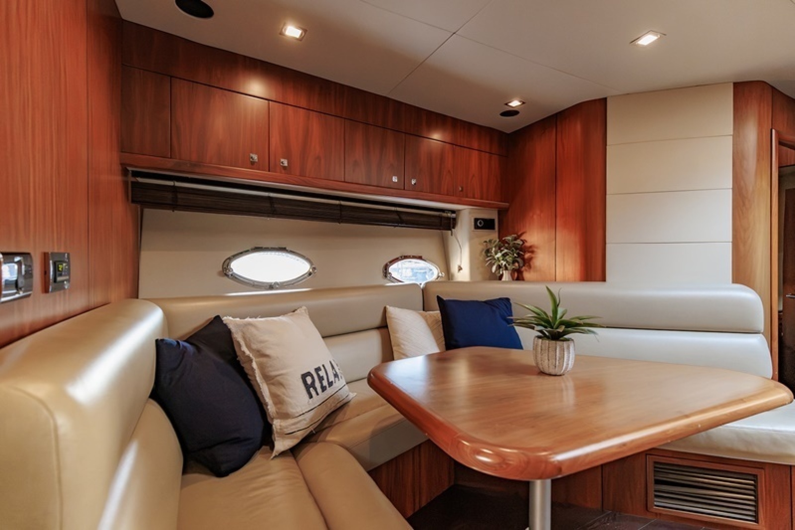 2009 Sunseeker Predator — 62 Sunseeker Predator
