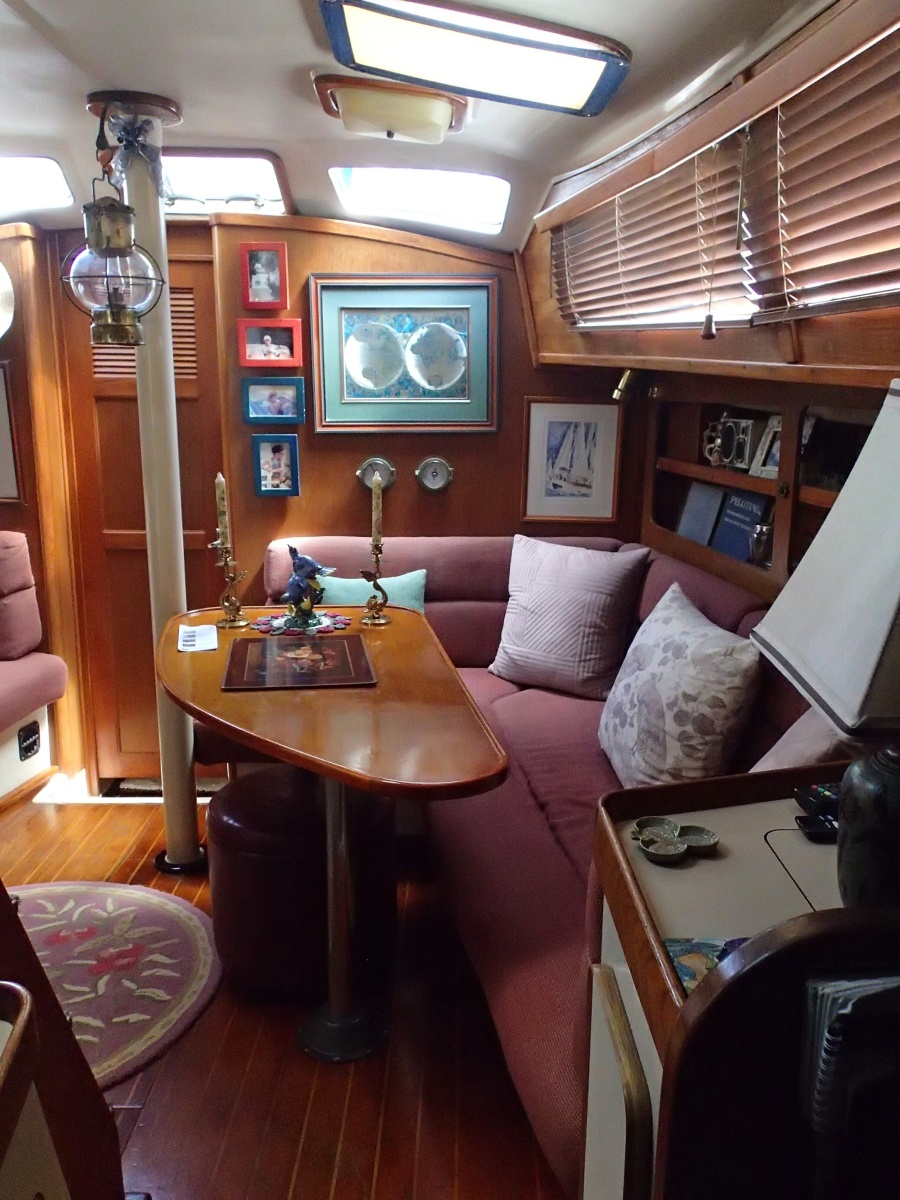 Starboard Settee
