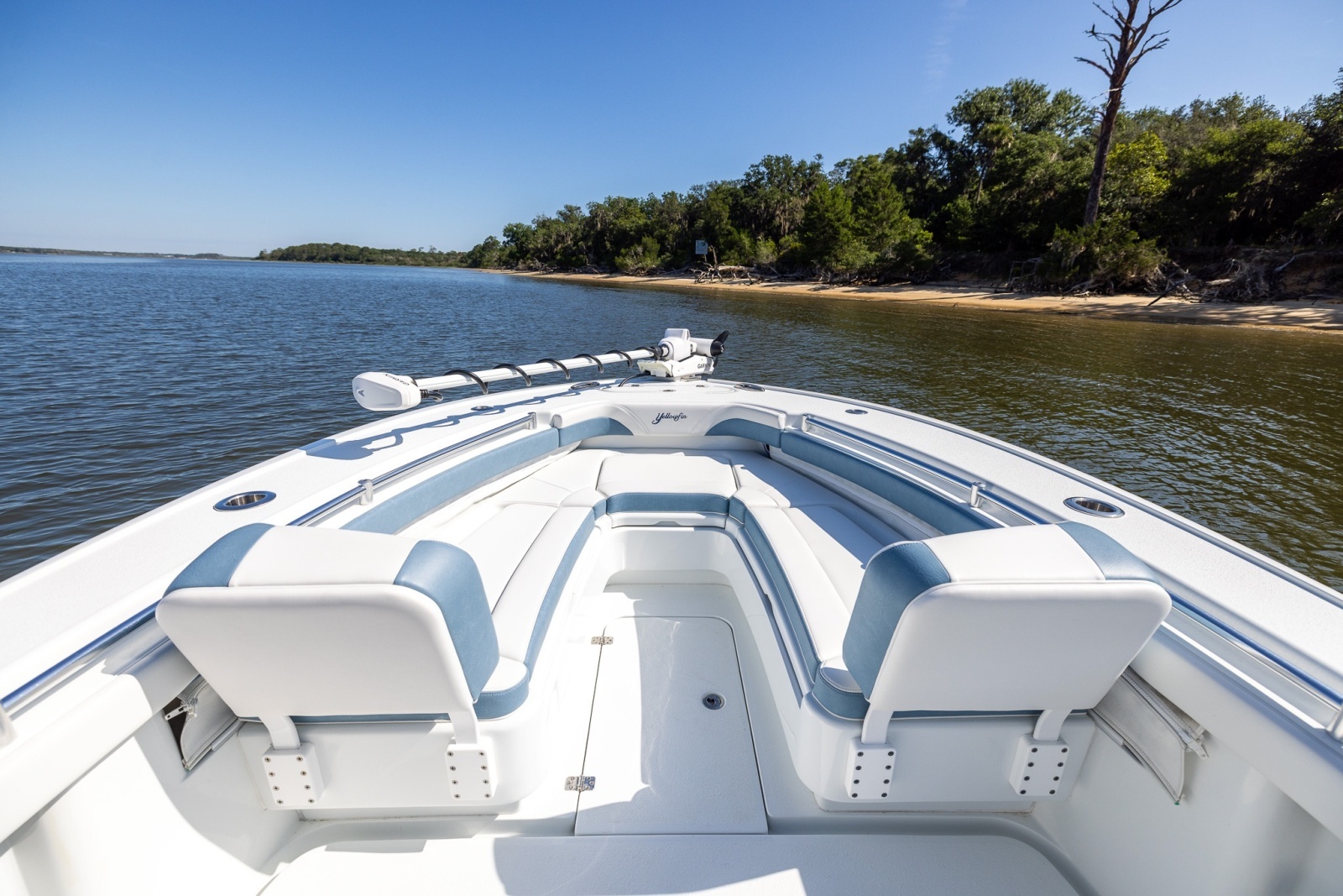2025 Yellowfin 26 Hybrid