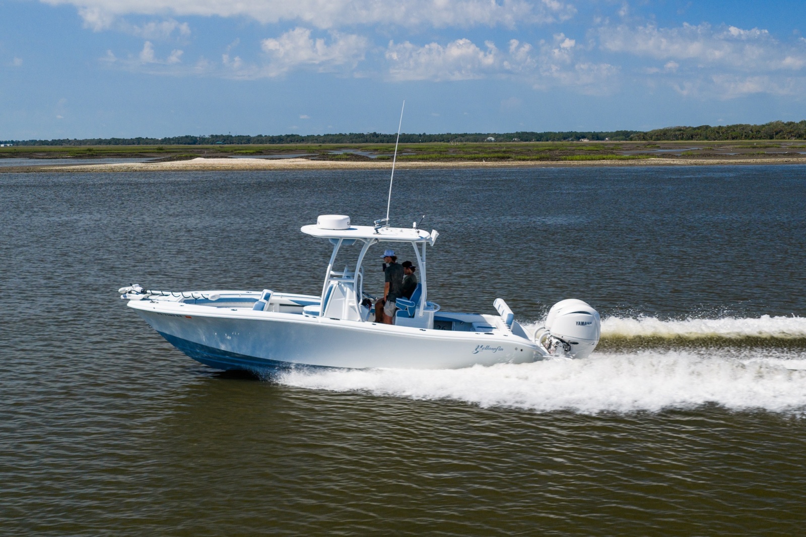 2025 Yellowfin 26 Hybrid