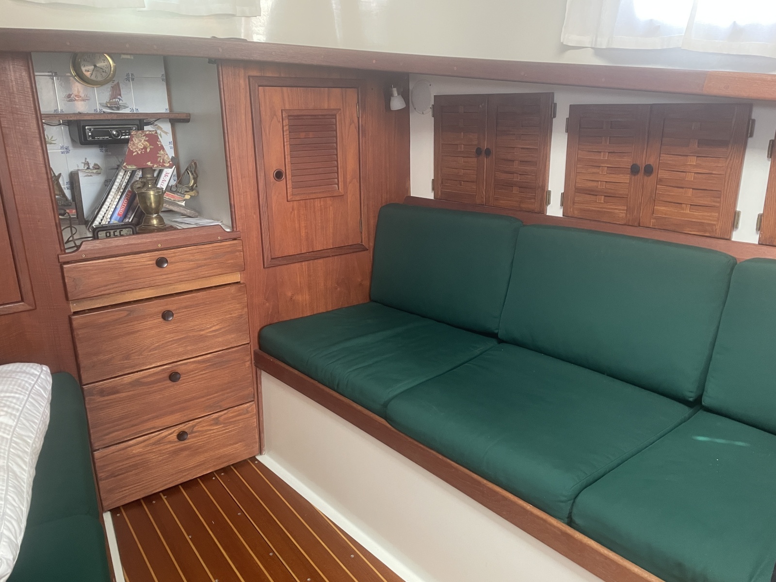1981 Nonsuch 