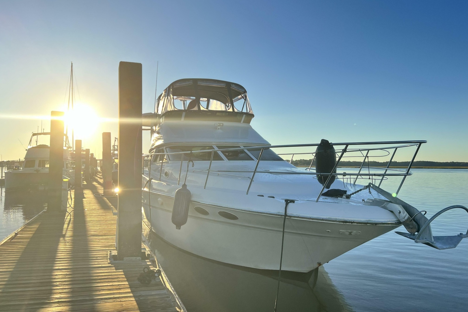 1999 Sea Ray 420 Aft Cabin