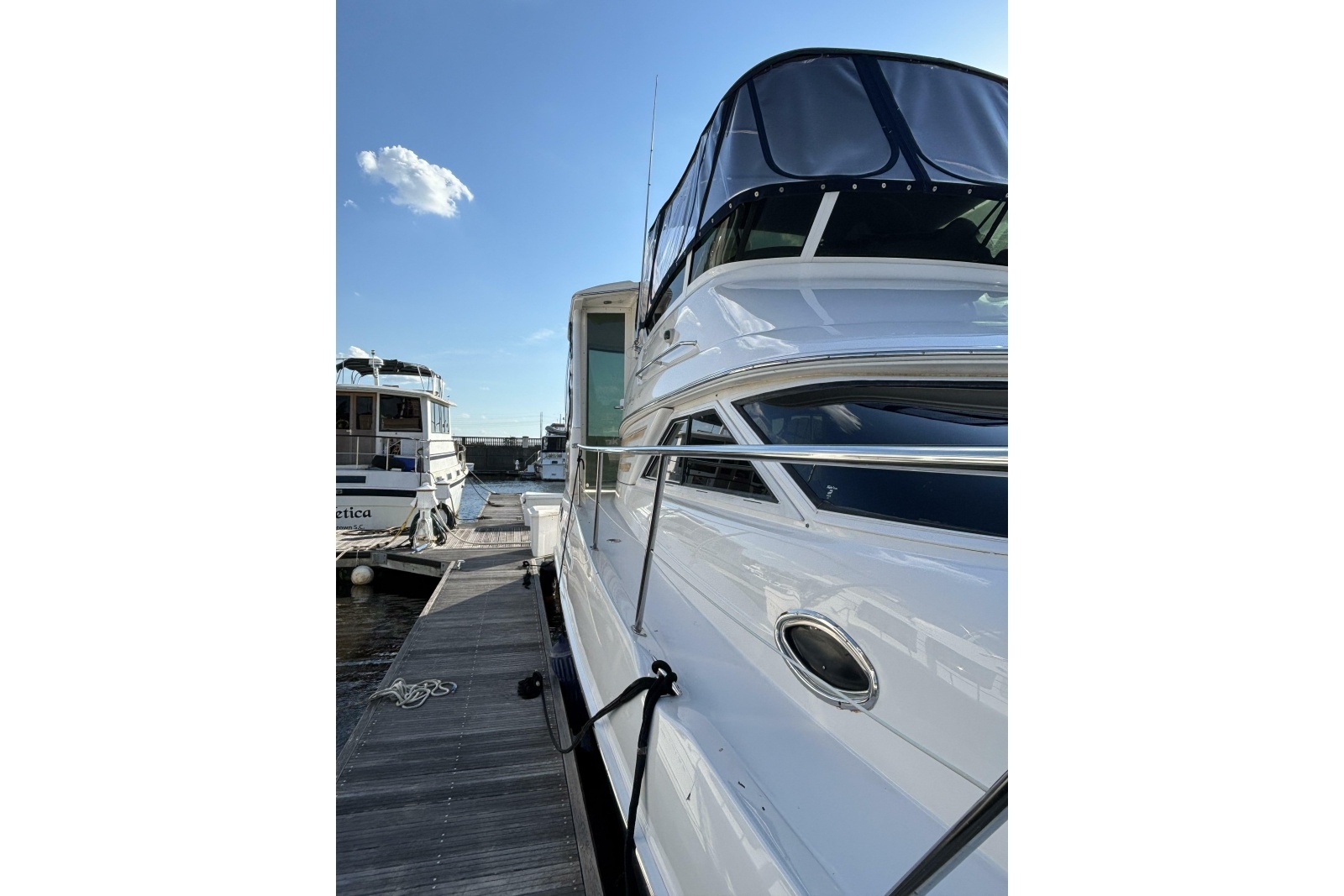 1999 Sea Ray 420 Aft Cabin
