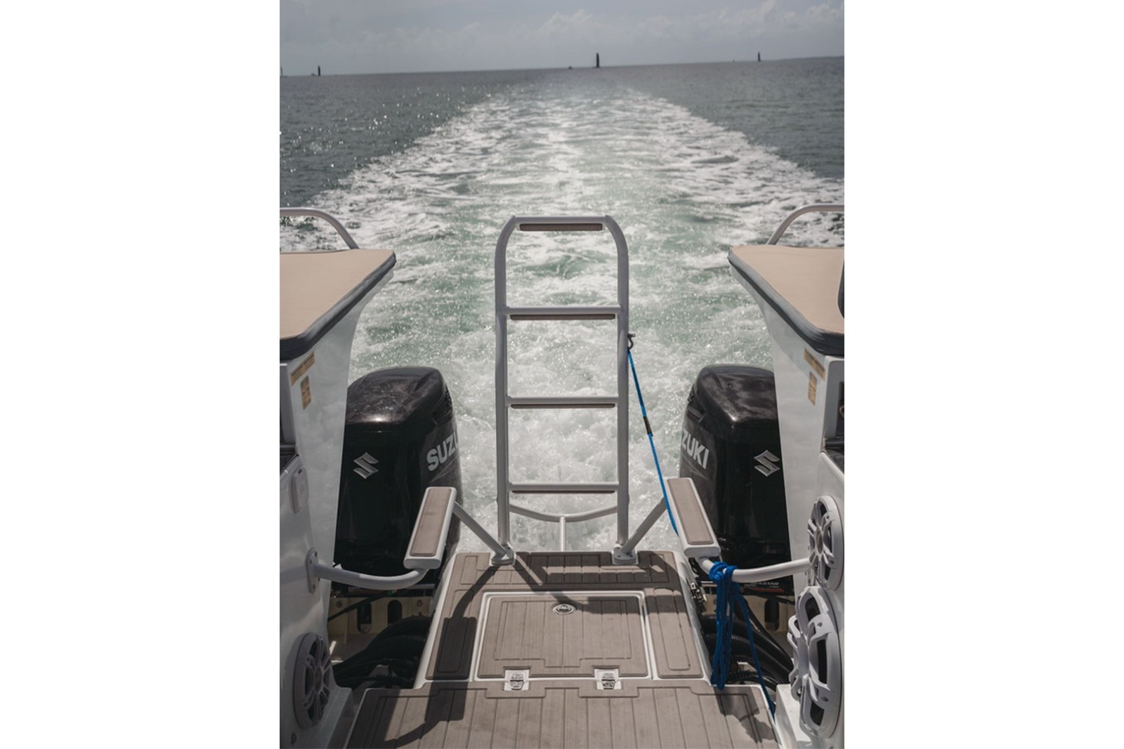 2024 Yachtcat 