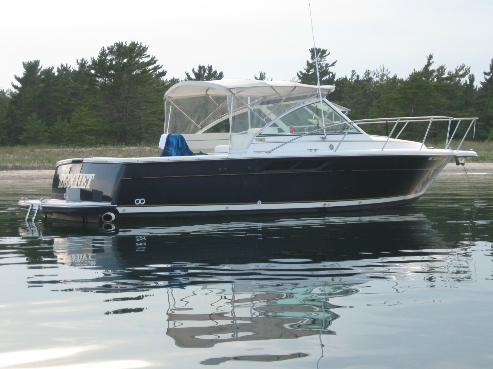 2000 Tiara Yachts 2900 Coronet Harbor Edition