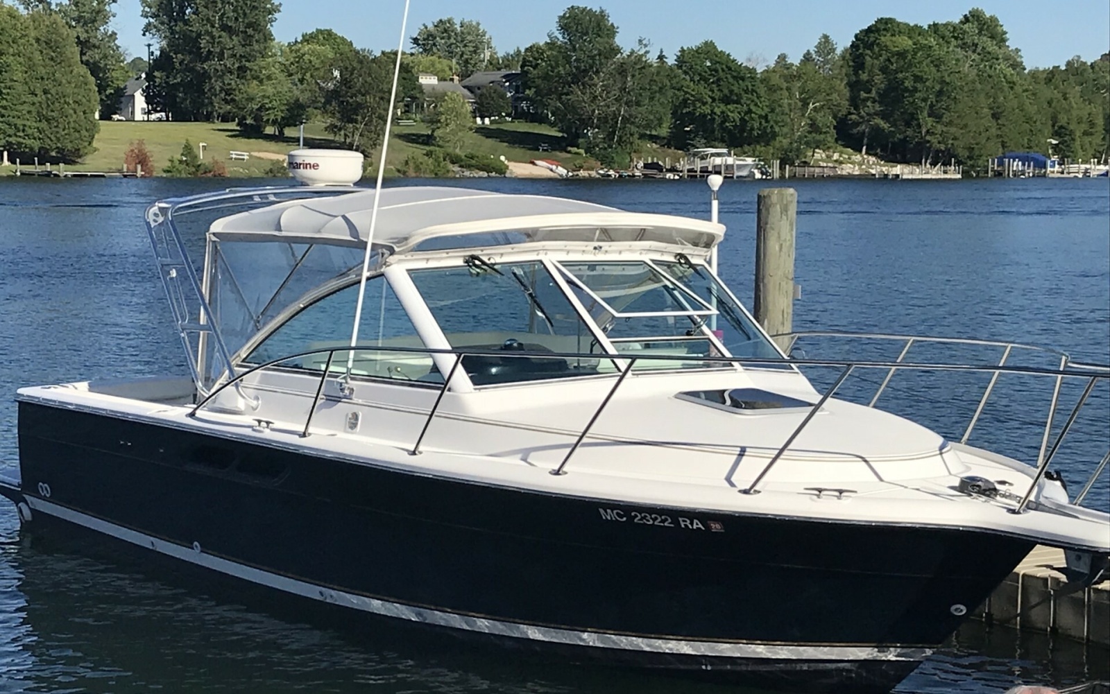2000 Tiara Yachts 2900 Coronet Harbor Edition
