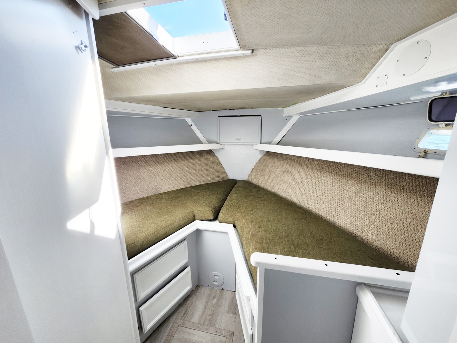 1977 Viking 43
