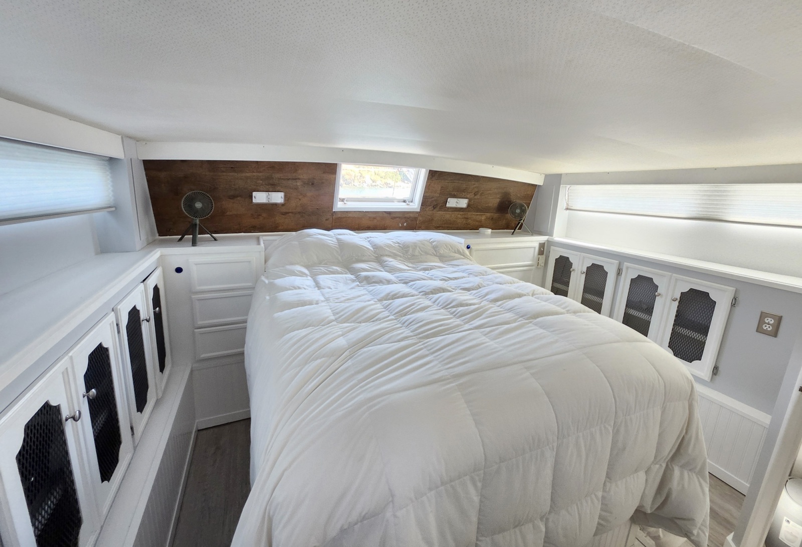 1977 Viking 43