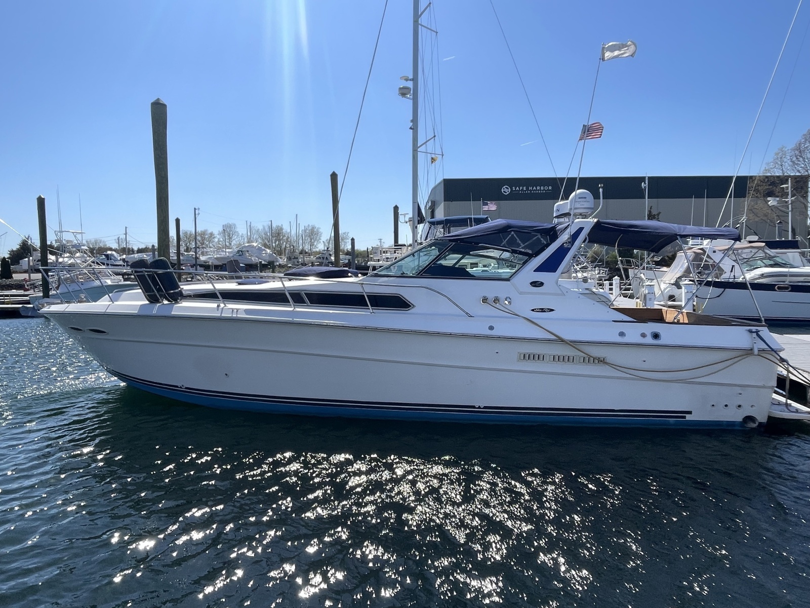 1990 Sea Ray 390 Express Cruiser