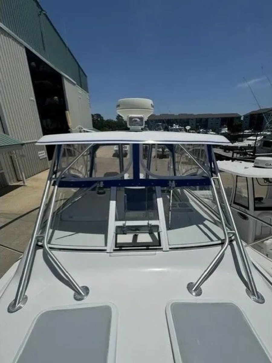 2005 Pro Line 32 Express