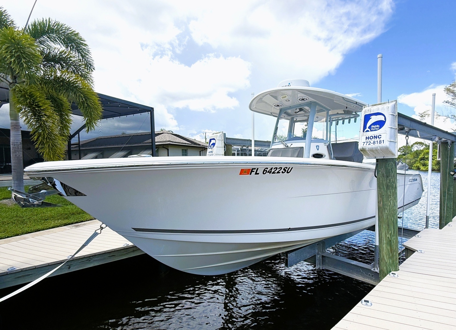 2021 Cobia 280CC
