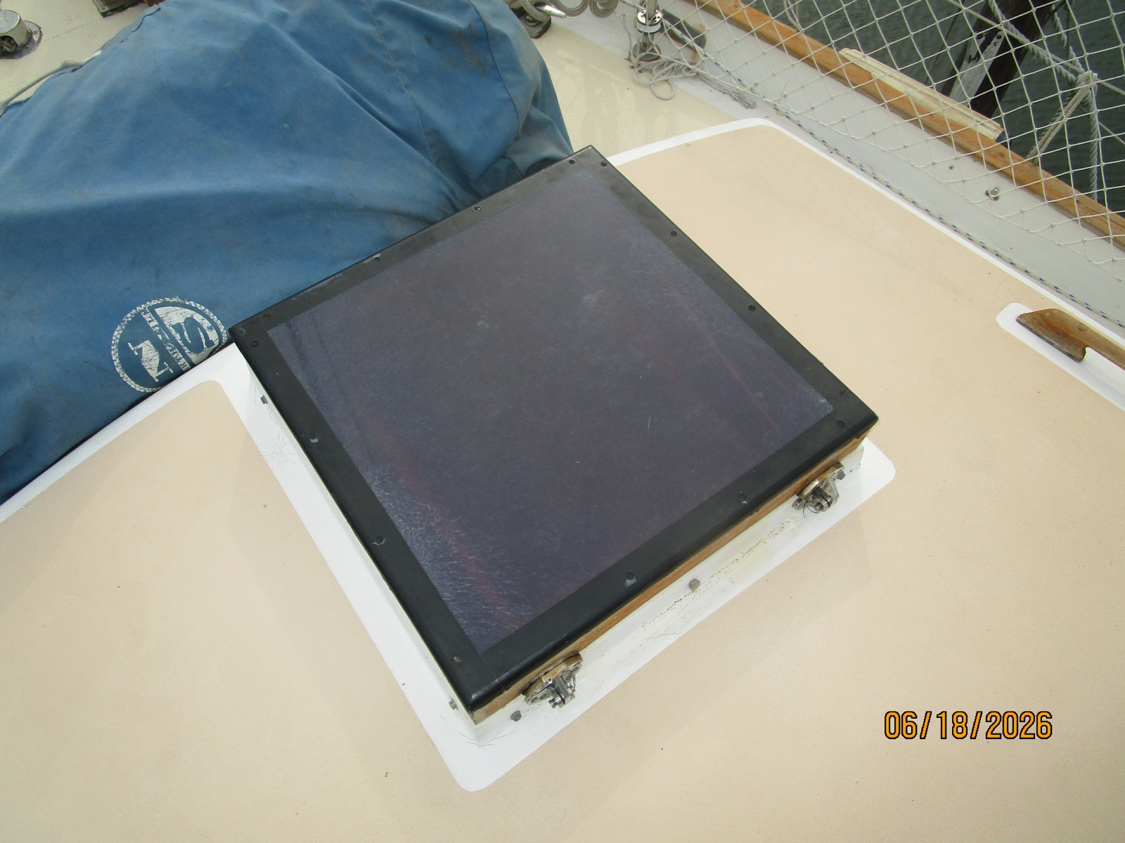 37' Tayana forward deck hatch