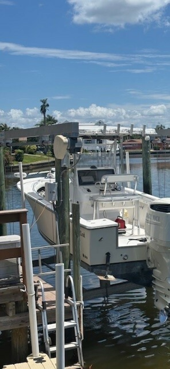 2001 Tracker Sea Craft SXC