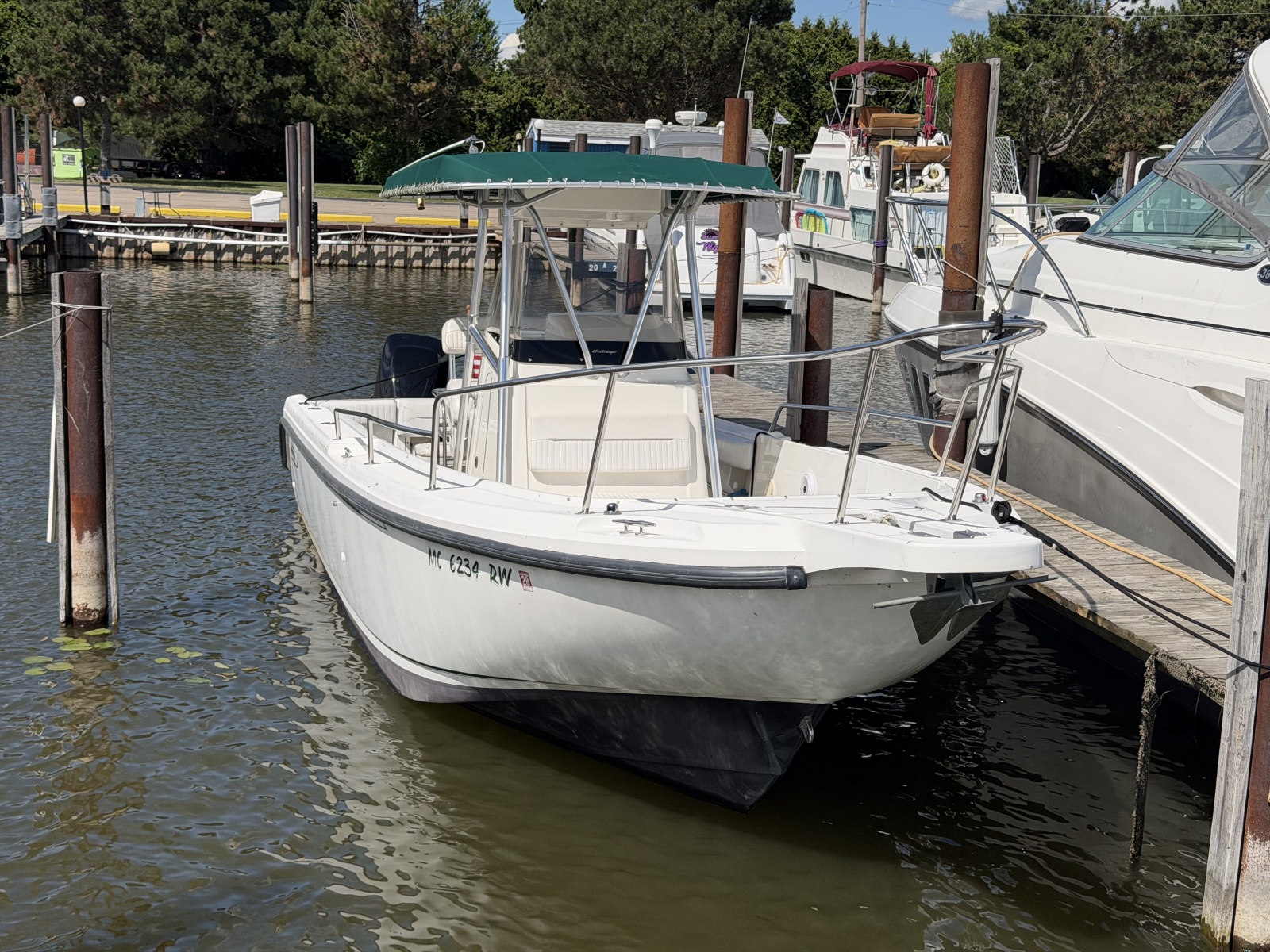 1999 Boston Whaler 26 Outrage