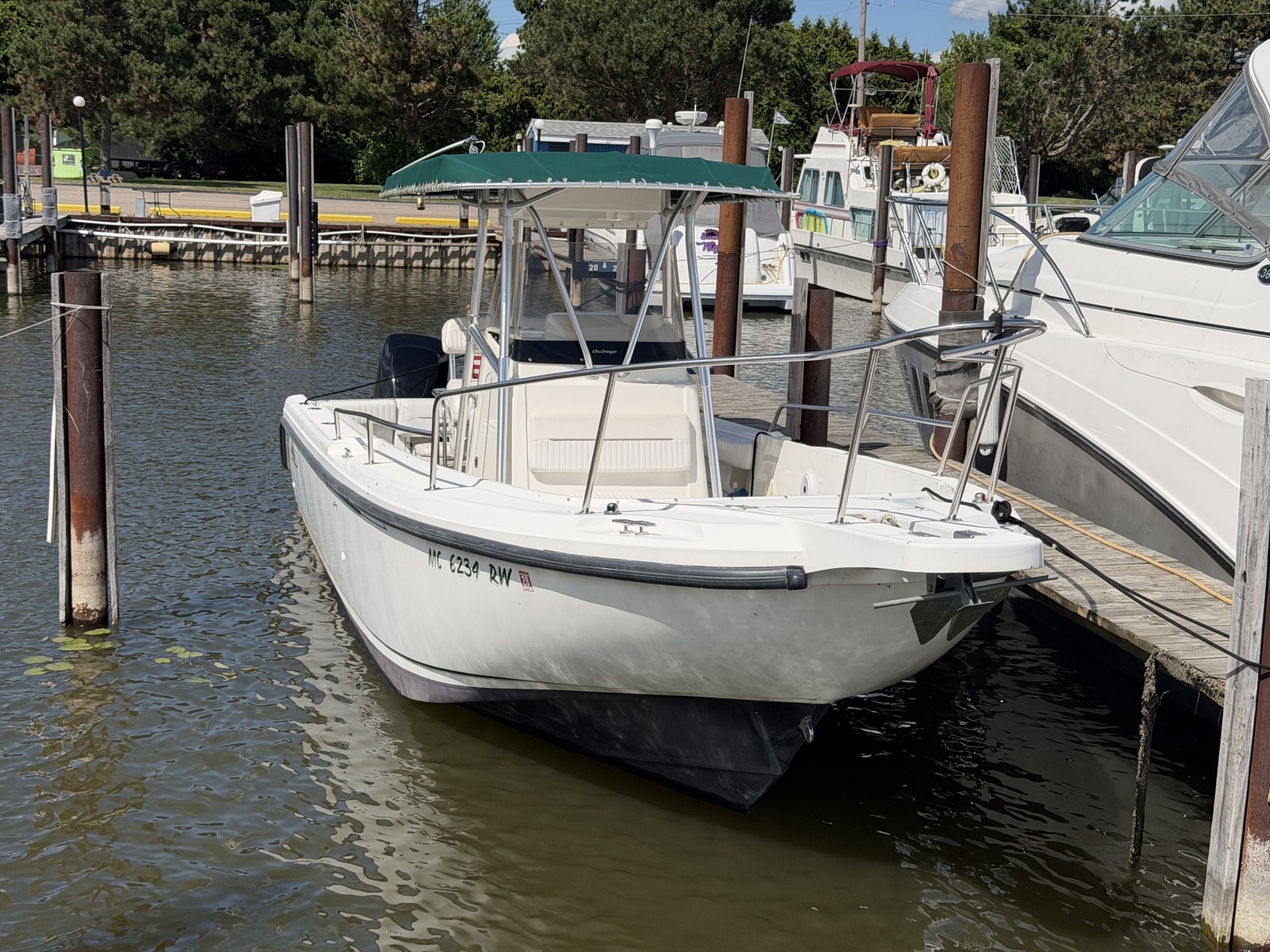 1999 Boston Whaler 26 Outrage