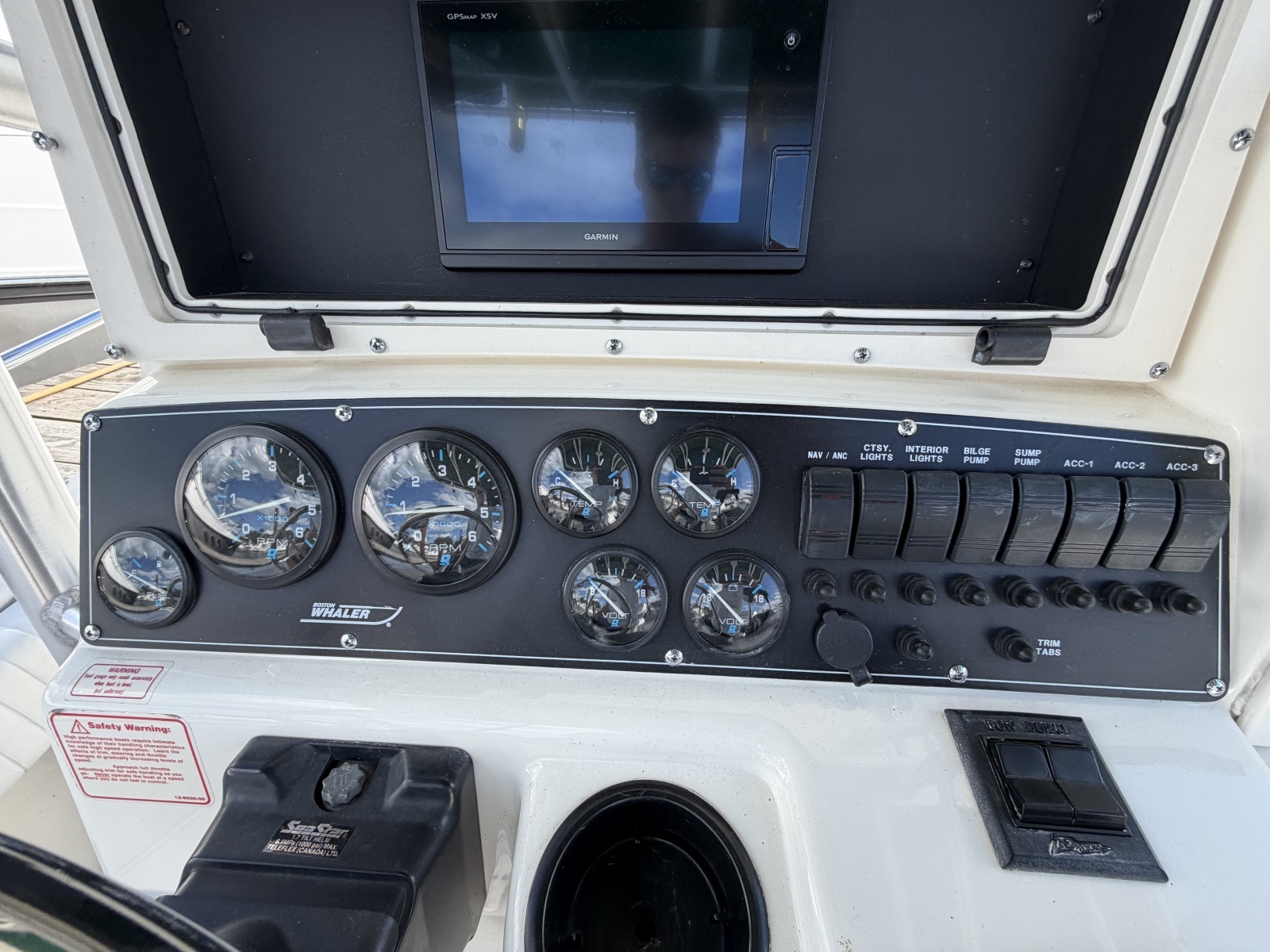 1999 Boston Whaler 26 Outrage