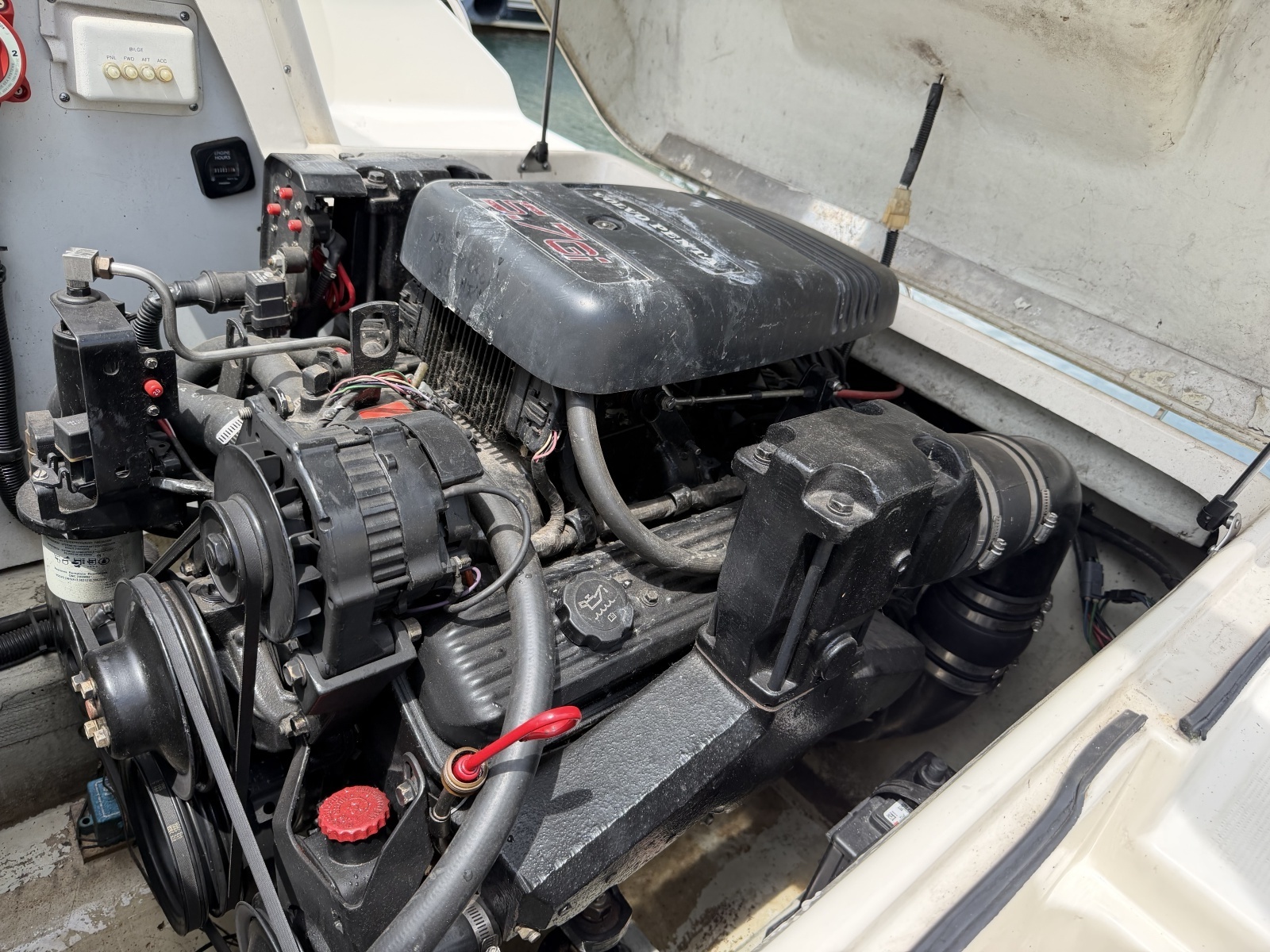 1995 Pursuit 2460 Denali