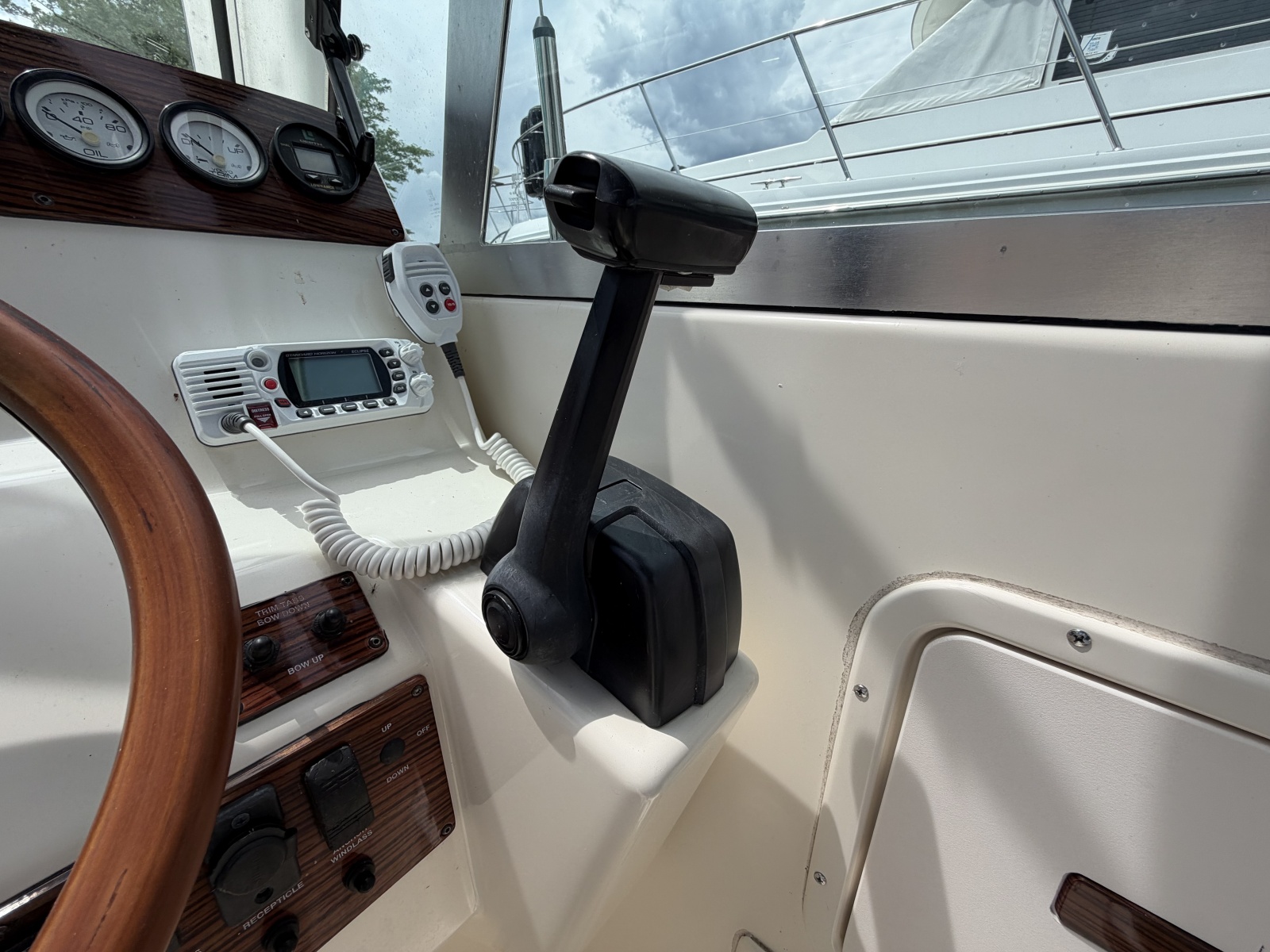 1995 Pursuit 2460 Denali