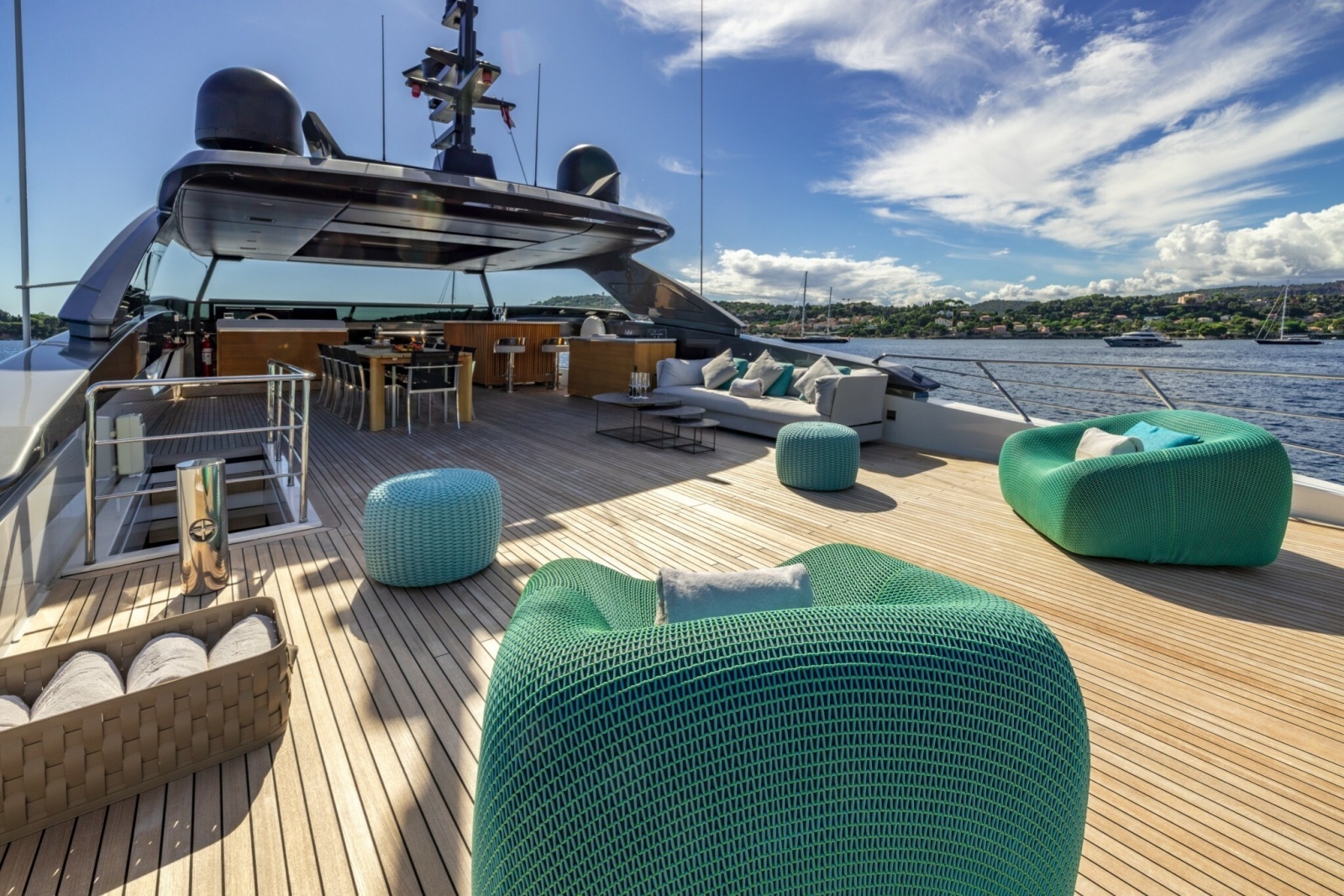 LADY LU  121ft Sanlorenzo Yacht For Sale