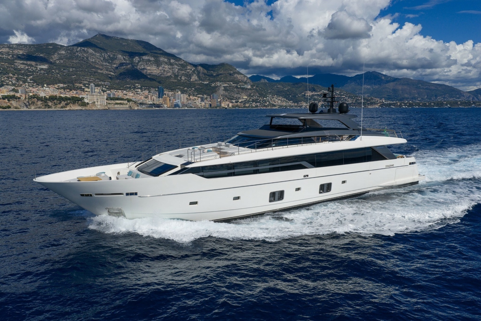 LADY LU  121ft Sanlorenzo Yacht For Sale