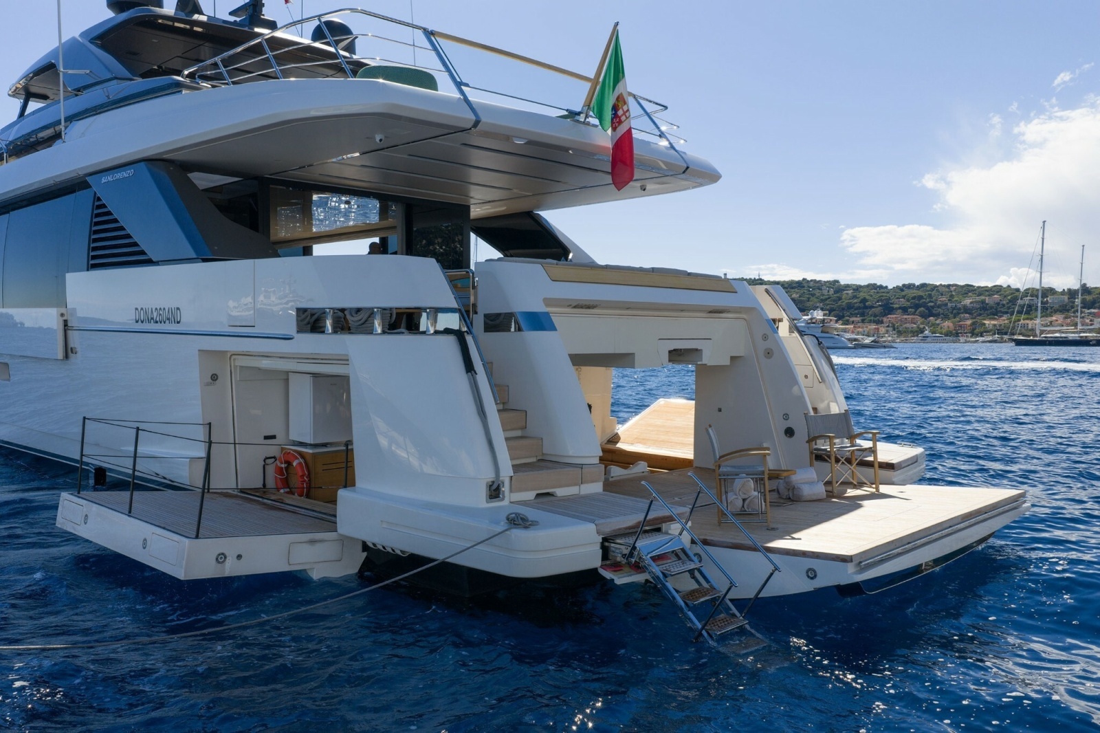 LADY LU  121ft Sanlorenzo Yacht For Sale