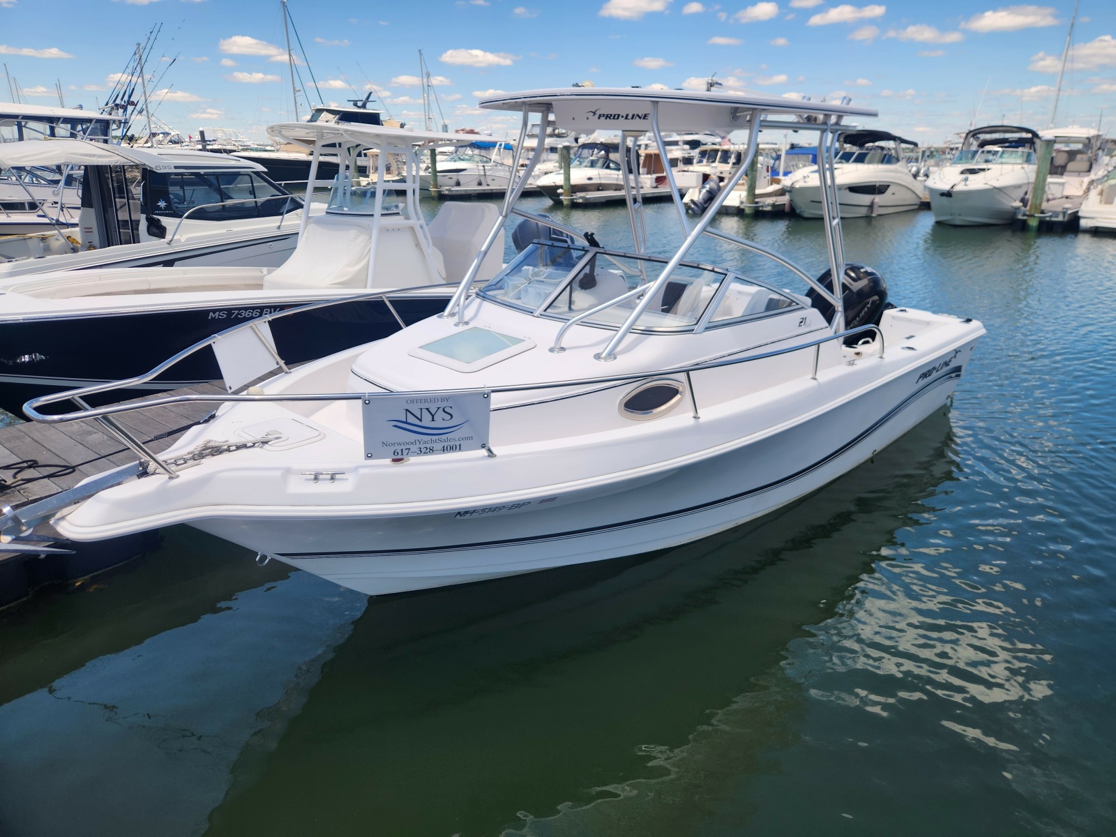23' 2003 Pro-Line 
