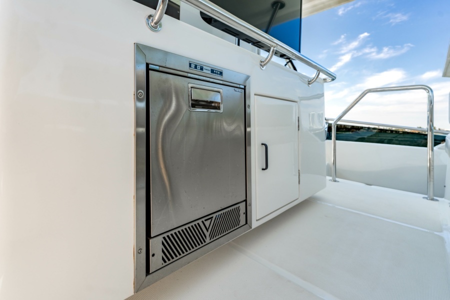 2024 Aquila 44 Yacht