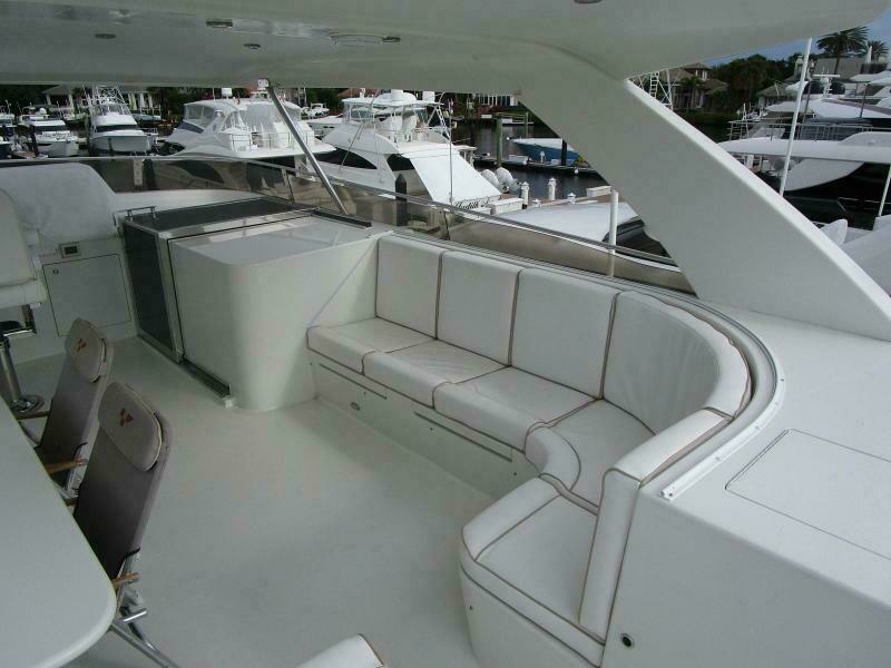 Stbd. Side Seating    