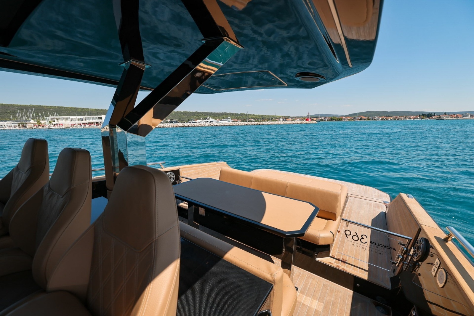 2027 Focus Motor Yachts Forza