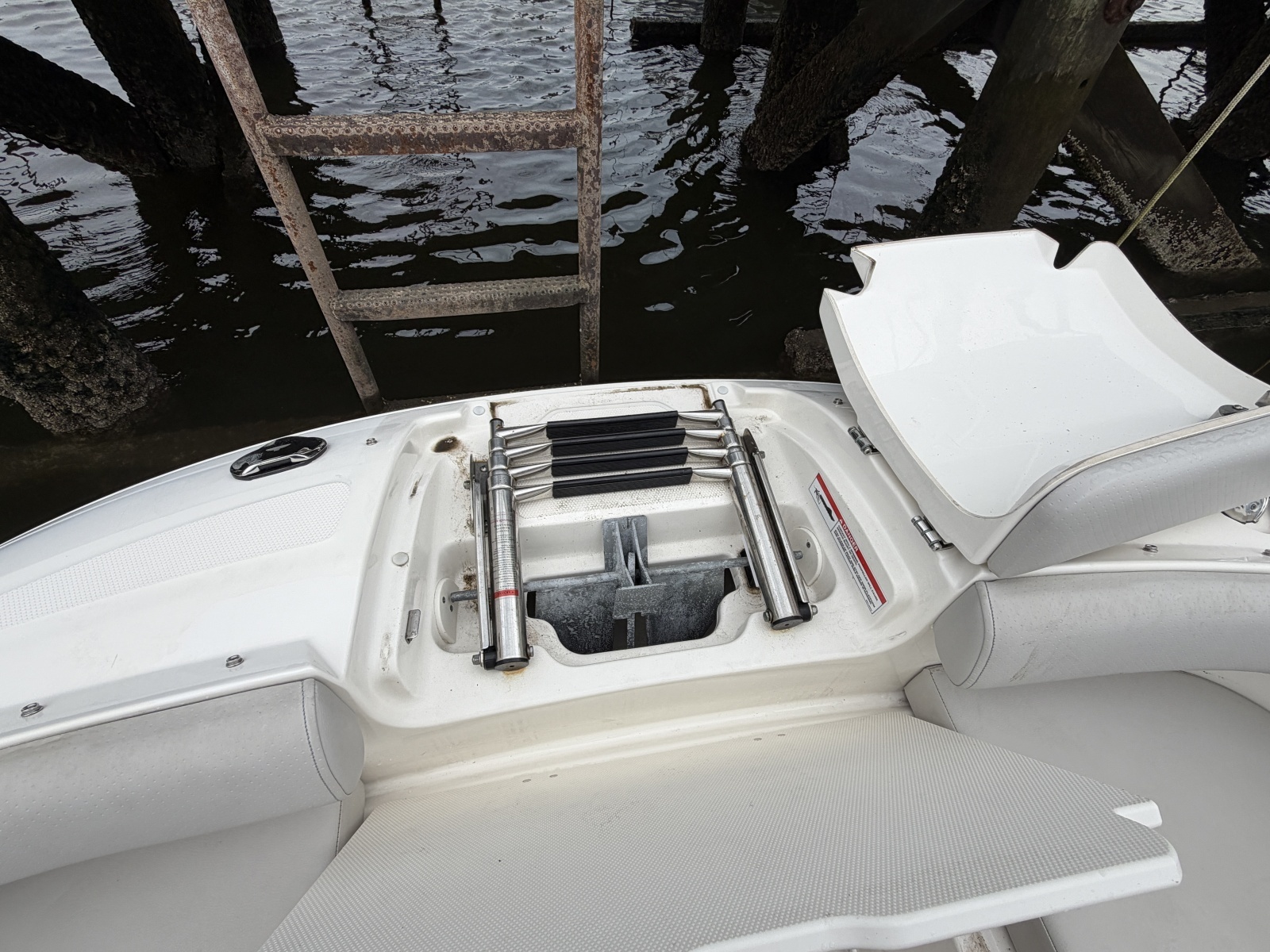 2023 Sea Ray 250 Outboard